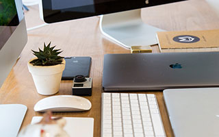 赛事直播入口-多位车手看好拉塞尔开梅奔夺冠 博塔斯“压力山大”